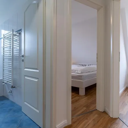 Haushaelfte Evershop Seepferdchen